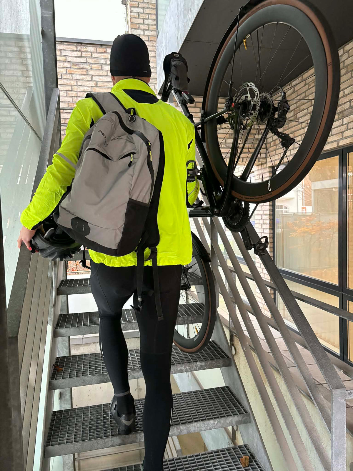 Astral Multi Cykel- og Løbejakke Herre - Hi-Viz Gul
