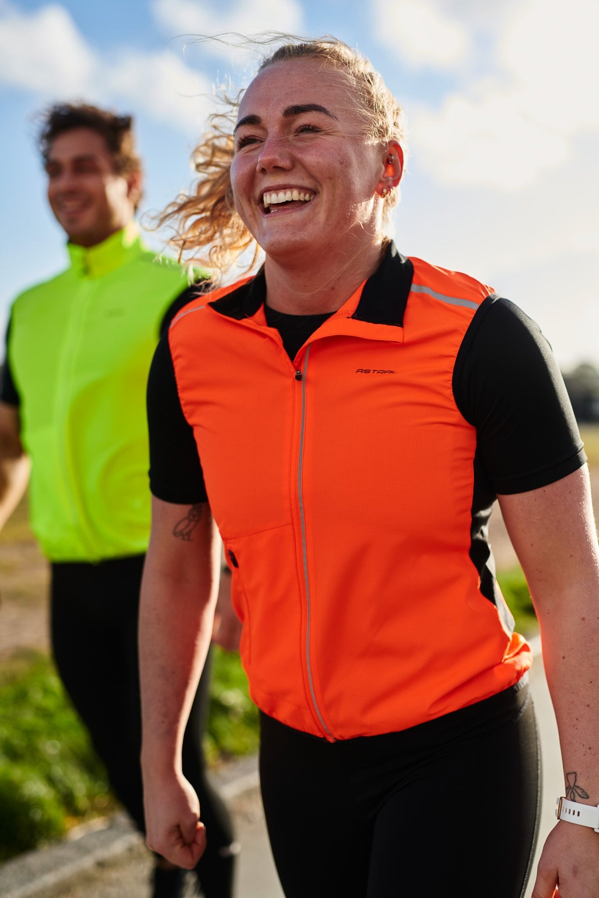 Astral Multi Cykel- og Løbevest Dame - Hi-Viz Orange
