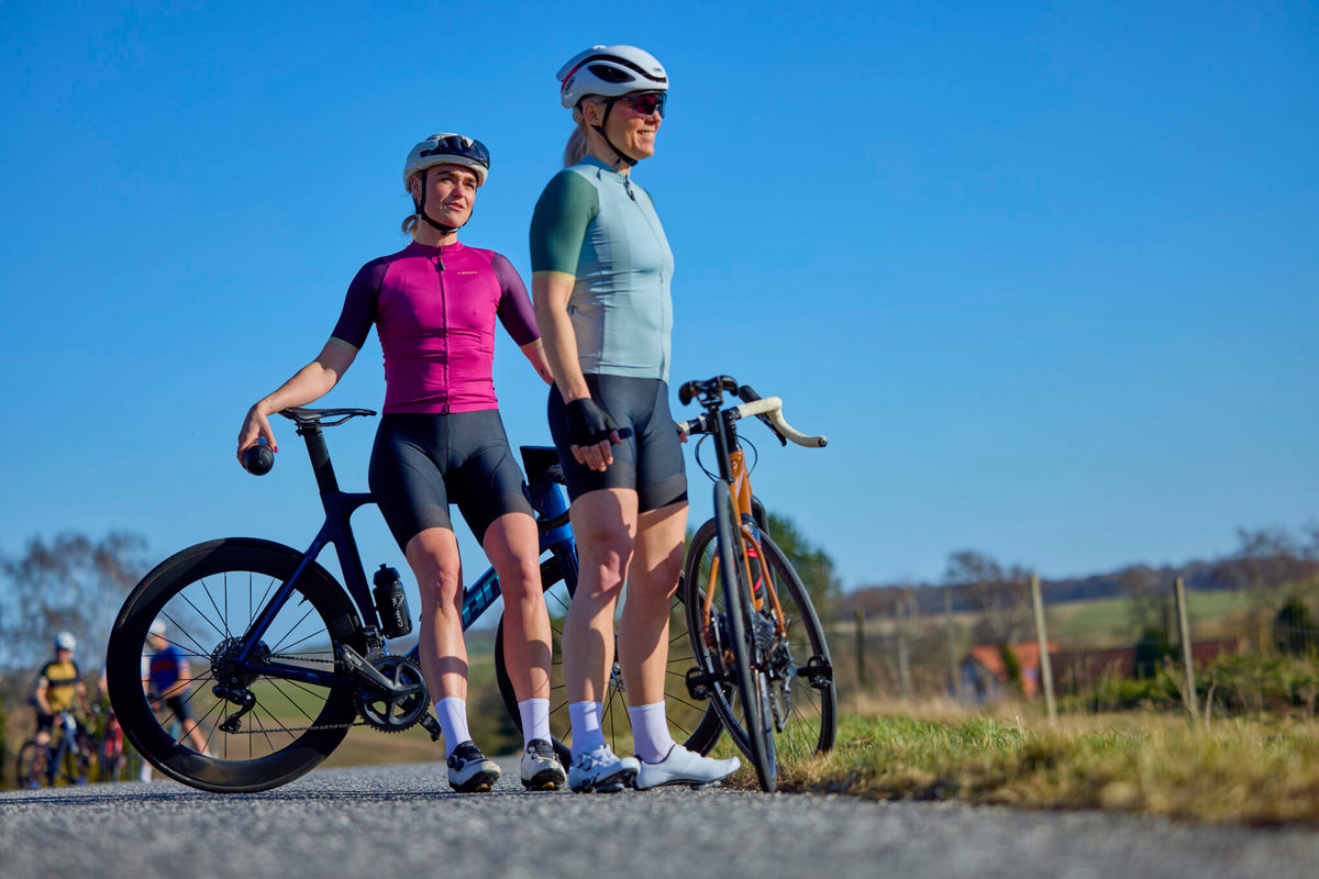 Il Biondo Monument Bib Shorts SHD +2 cm Dame - Navy